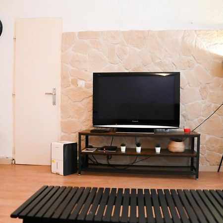 Vieuxport Yourhosthelper La Ciotat Bagian luar foto